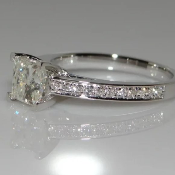 925 Sterling Silver Princess Square Simulator Diamond Ring Wedding Engagement - Picture 3 of 4